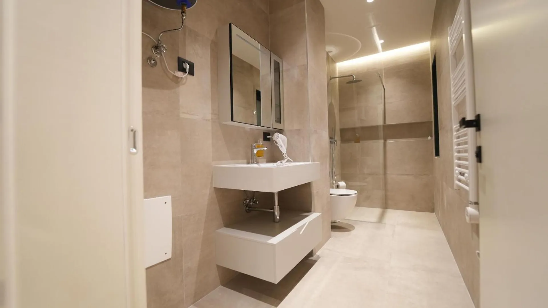 Divin Luxury Suites Tirana